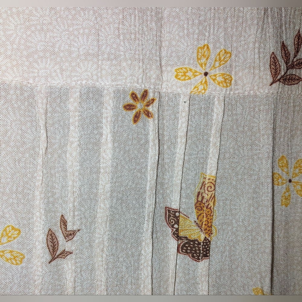 🌼🦋 2 PXL Coldwater Creek Tops: Spring Nature Bundle - Picture 8 of 10